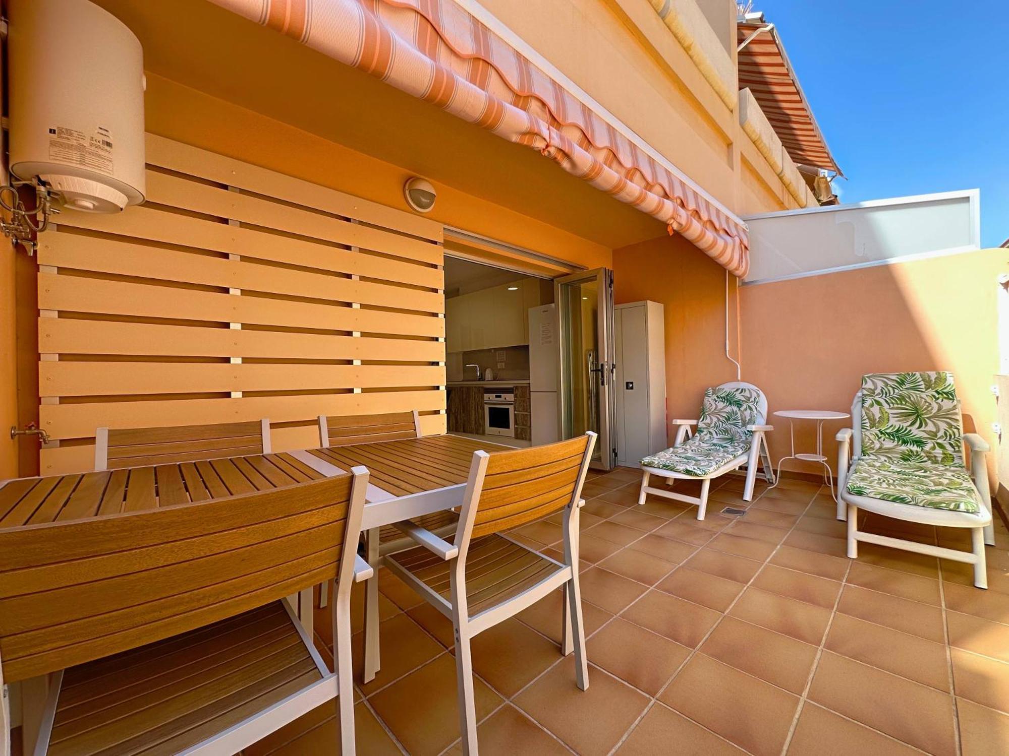 Los Cristianos Piscina Y Terraza Exterior foto